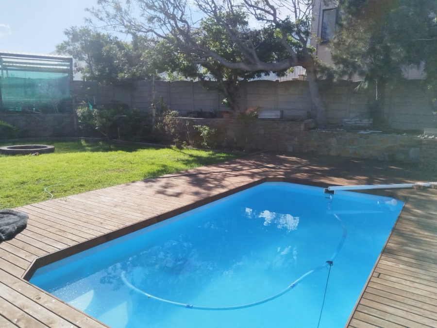 To Let 3 Bedroom Property for Rent in Fish Hoek Western Cape